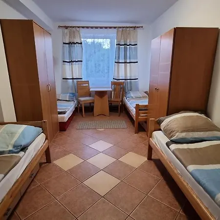 B&B Osrodek Beata / Fiord 스모우진스키 라스
