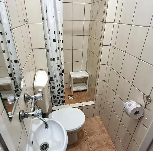 Ośrodek Beata / Fiord Nocleg ze śniadaniem 3*